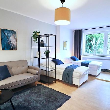 Sapphire Apartment: Free Parking + Netflix + Bathtub Essen Kültér fotó