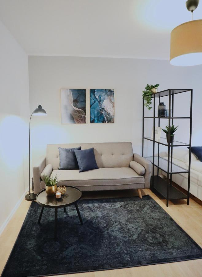 Sapphire Apartment: Free Parking + Netflix + Bathtub Essen Kültér fotó