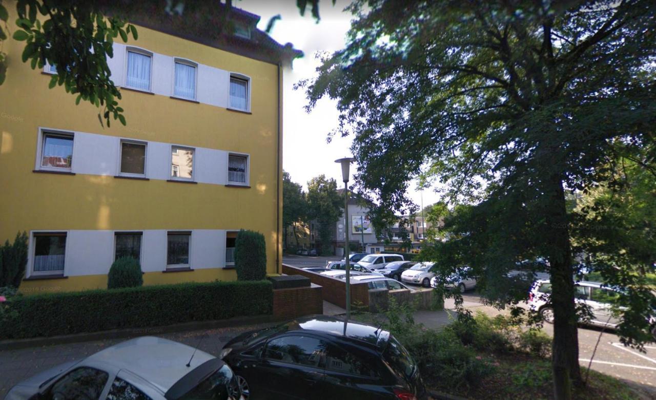 Sapphire Apartment: Free Parking + Netflix + Bathtub Essen Kültér fotó